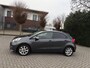 Kia Rio 1.2 (4 cil.), Clima, Cruise Control, Navigatie, Achteruitrijcamera, Led, Bluetooth, LM-velgen 16" & all-season banden