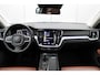 Volvo V60 B3 Momentum Advantage | Sport Pack | Leder | 19" Velgen | Trekhaak | Stoelverwarming