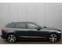 Volvo V60 B3 Momentum Advantage | Sport Pack | Leder | 19" Velgen | Trekhaak | Stoelverwarming