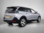 Peugeot 5008 1.2 Hybrid Allure Pack Business 136pk Automaat | Climate Control | Navigatie | Cruise Control | Achteruitrijcamera | Parkeersensoren Achter | Keyless Entry/Start | Lichtmetalen Velgen 18"  | LED | Apple Carplay/Android Auto |