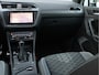 Volkswagen Tiguan 1.4 TSI eHybrid R-Line | Pano | IQ-light | Trekhaak | Org. NL
