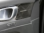 Volvo XC40 Recharge P8 AWD R-Design | PANDOAK | LEDER | CAMERA |