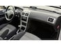 Peugeot 307 1.6-16V Premium 5Drs Clima Cruise Trekhaak NAP NL-Auto Nieuwe APK!