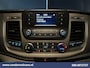 Ford Transit 2.0 TDCI 131pk L4H3 Jumbo Euro6 Airco | Camera | Cruisecontrol | Stoelverwarming | Verwarmde voorruit Parkeersensoren, Bijrijdersbank