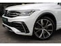 Volkswagen Tiguan 1.4 TSI eHybrid R-Line Business Navi/Camera/Keyless/Head-up/Sfeerverlichting/Virtual/IQ/Panoramadak/Leder/20Inch