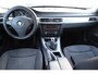 BMW 3-Serie 318d Executive (Massavliegwiel goed hoorbaar), Climate control, Radio cd speler, Elektrische ramen