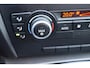 BMW 3-Serie 318d Executive (Massavliegwiel goed hoorbaar), Climate control, Radio cd speler, Elektrische ramen
