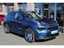Lynk & Co 01 1.5 261PK! 6.6Kwh LADEN! 360-CAMERA PANO/SCHUIF INFINITY DAB NAVI CARPLAY CAMERA STOELVERWARMING ELEK.ACHTERKLEP 20"LMV
