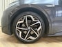 Volkswagen ID.3 First Plus 58 kWh SOH 92% / Org.NL! / Carplay / Adapt Cruise / Stoel-Stuurverwarming / Keyless / Camera / 19'' LMV