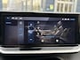 Peugeot 2008 Allure 1.2 Hybrid 145PK Navigatie, Rondomzichtcamera, Keyless, Adaptieve Cruise Control, Climate Control, Apple Carplay, Android Auto