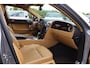 Bentley Flying Spur 6.0 W12 561PK Nl auto|Schuifdak|Carplay|Luxe leder|Soft close|Luchtvering|incl. Btw|Nw Prijs 248.000|Luchtvering|Youngtimer