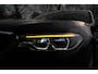 BMW 5-Serie Touring 530d High Executive Sport HUD Pano ACC 360° Carplay Stuurwielverwarming Trekhaak Lane