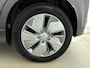 Hyundai Kona Electric EV Fashion 64 kWh | Navigatie| SOH 95.7% | Achteruitrij Camera | Dodehoek Detectie | Head Up Display |
