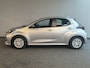 Mazda 2 Hybrid 1.5 Prime-line uit 2024 Rijklaar + 12 maanden Bovag-garantie Henk Jongen Auto's in Helmond,  al 50 jaar service zoals 't hoort!