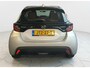 Mazda 2 Hybrid 1.5 Prime-line uit 2024 Rijklaar + 12 maanden Bovag-garantie Henk Jongen Auto's in Helmond,  al 50 jaar service zoals 't hoort!