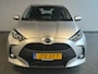 Mazda 2 Hybrid 1.5 Prime-line uit 2024 Rijklaar + 12 maanden Bovag-garantie Henk Jongen Auto's in Helmond,  al 50 jaar service zoals 't hoort!