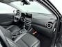 Hyundai Kona 1.6 GDI HEV Premium | Navigatie | Trekhaak | Stoelverwarming & Ventilatie | Stuurverwarming | Achteruitrij Camera | Head Up Display |