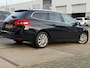 Peugeot 308 SW 1.2 PureTech Blue Lease Premium/ AUTOMAAT/ nap/2e EIG/ dealeronderhouden/ 1jaar apk/ volle opties/ zeer nette auto.