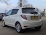 Toyota Yaris 1.5 Full Hybrid Dynamic | Dealer OH | Pano | Cruise Control | Climate Control | Keyless | Camera | Half-leer | Parelmoer wit