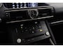 Lexus IS 300h Hybrid Luxury | Trekhaak | Leer | Camera | Navigatie | PDC | Keyless Entry/Start | Adap. Cruise | Stoelventilatie |