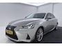 Lexus IS 300h Hybrid Luxury | Trekhaak | Leer | Camera | Navigatie | PDC | Keyless Entry/Start | Adap. Cruise | Stoelventilatie |