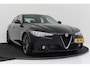 Alfa Romeo Giulia 2.0T Super | Trekhaak | PDC | 19" Velgen | 87.000 KM!! | Navigatie |