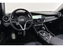 Alfa Romeo Giulia 2.0T Super | Trekhaak | PDC | 19" Velgen | 87.000 KM!! | Navigatie |
