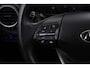 Hyundai Kona Electric EV Premium Sky 64 kWh | Schuif-/Kanteldak | CarPlay | Camera | Adap. Cruise | Head-Up |