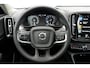 Volvo XC40 B3 Momentum Business | Dealeronderhouden | Panoramadak | Adaptive cruise control | 18" Lichtmetalen velgen | BLIS | Volvo on Call |