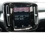Volvo XC40 B3 Momentum Business | Dealeronderhouden | Panoramadak | Adaptive cruise control | 18" Lichtmetalen velgen | BLIS | Volvo on Call |