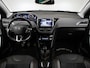 Peugeot 2008 1.2 PureTech Féline Sport (NAVI,CLIMATE,CRUISE,LEDER/ALCANTARA,GETINT,TREKHAAK,SPORTSTOELEN,LM VELGEN,NETTE STAAT)