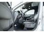 Volvo XC40 T5 Recharge R-Design | Panoramadak | Premium audio by Harman Kardon | Verwarmbare voorstoelen en achterbank | Verwarmbaar stuurwiel | Elektrische bedienbare voorstoel | 360° Parkeercamera | Parkeersensoren voor + achter