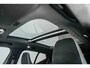 Volvo XC40 T5 Recharge R-Design | Panoramadak | Premium audio by Harman Kardon | Verwarmbare voorstoelen en achterbank | Verwarmbaar stuurwiel | Elektrische bedienbare voorstoel | 360° Parkeercamera | Parkeersensoren voor + achter