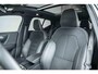 Volvo XC40 T5 Recharge R-Design | Panoramadak | Premium audio by Harman Kardon | Verwarmbare voorstoelen en achterbank | Verwarmbaar stuurwiel | Elektrische bedienbare voorstoel | 360° Parkeercamera | Parkeersensoren voor + achter
