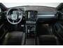 Volvo XC40 T5 Recharge R-Design | Panoramadak | Premium audio by Harman Kardon | Verwarmbare voorstoelen en achterbank | Verwarmbaar stuurwiel | Elektrische bedienbare voorstoel | 360° Parkeercamera | Parkeersensoren voor + achter