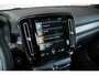 Volvo XC40 T5 Recharge R-Design | Panoramadak | Premium audio by Harman Kardon | Verwarmbare voorstoelen en achterbank | Verwarmbaar stuurwiel | Elektrische bedienbare voorstoel | 360° Parkeercamera | Parkeersensoren voor + achter