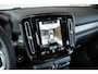 Volvo XC40 T5 Recharge R-Design | Panoramadak | Premium audio by Harman Kardon | Verwarmbare voorstoelen en achterbank | Verwarmbaar stuurwiel | Elektrische bedienbare voorstoel | 360° Parkeercamera | Parkeersensoren voor + achter
