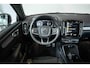 Volvo XC40 T5 Recharge R-Design | Panoramadak | Premium audio by Harman Kardon | Verwarmbare voorstoelen en achterbank | Verwarmbaar stuurwiel | Elektrische bedienbare voorstoel | 360° Parkeercamera | Parkeersensoren voor + achter