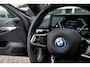 BMW i5 M60 xDrive M-Sport Pro | Panorama | Bowers & Wilkins | 4 wielbest. | Iconic glow | Stoelventilatie/verwarming | Driving Ass. Prof | 360° | 21' inch |