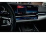 BMW i5 M60 xDrive M-Sport Pro | Panorama | Bowers & Wilkins | 4 wielbest. | Iconic glow | Stoelventilatie/verwarming | Driving Ass. Prof | 360° | 21' inch |