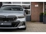 BMW i5 M60 xDrive M-Sport Pro | Panorama | Bowers & Wilkins | 4 wielbest. | Iconic glow | Stoelventilatie/verwarming | Driving Ass. Prof | 360° | 21' inch |
