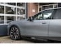BMW i5 M60 xDrive M-Sport Pro | Panorama | Bowers & Wilkins | 4 wielbest. | Iconic glow | Stoelventilatie/verwarming | Driving Ass. Prof | 360° | 21' inch |