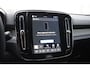 Volvo EX40 Single Motor Extended Range Plus 82 kWh / Lounge Pakket / Extra getint glas / 360 Camera / 20'' velgen / Panoramadak / Zwart dak / Harman Kardon / Microtech/Nubuck