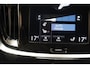 Volvo V60 2.0 B3 Momentum Advantage Aut. [ LED Navi Stoelverwarming Camera ]