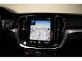 Volvo V60 2.0 B3 Momentum Advantage Aut. [ LED Navi Stoelverwarming Camera ]