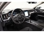 Volvo V60 2.0 B3 Momentum Advantage Aut. [ LED Navi Stoelverwarming Camera ]