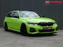 BMW 3-Serie Touring 318i M-Performance * 20 INCH * 330 PK * EYE-CATCHER !!