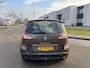 Renault Scenic 1.6-16V Celsium 6-Bak 110 PK. Prachtige auto van de tweede eigenaar !!! Slechts origineel 101.000 KM !!