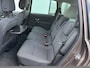 Renault Scenic 1.6-16V Celsium 6-Bak 110 PK. Prachtige auto van de tweede eigenaar !!! Slechts origineel 101.000 KM !!