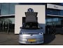 Volkswagen California 180KW-245PK, Hybride, Camper, Standkachel, Keuken met Koelkast, gaspit, stromend water, 230V, elektrisch hef dak, Luifel, slaapmogelijkheid 2 persoon bed, 4 zitplaatsen, watertank, handdouche, vele opberg mogelijkheden,